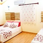 Casa de hóspedes Sera 4*