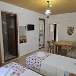 招待所 色拉畔斯永旅馆 4*